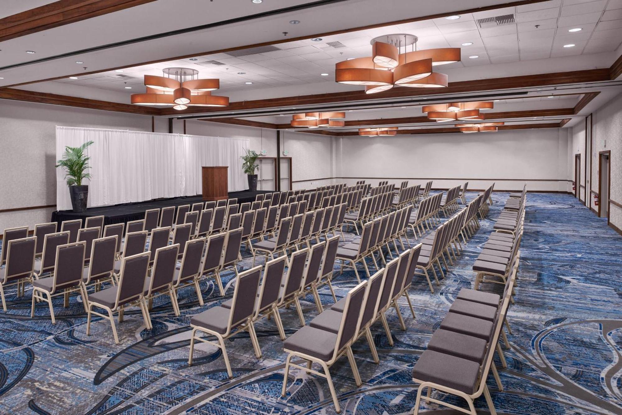 Courtyard By Marriott King Kamehameha's Kona Hotel 3*