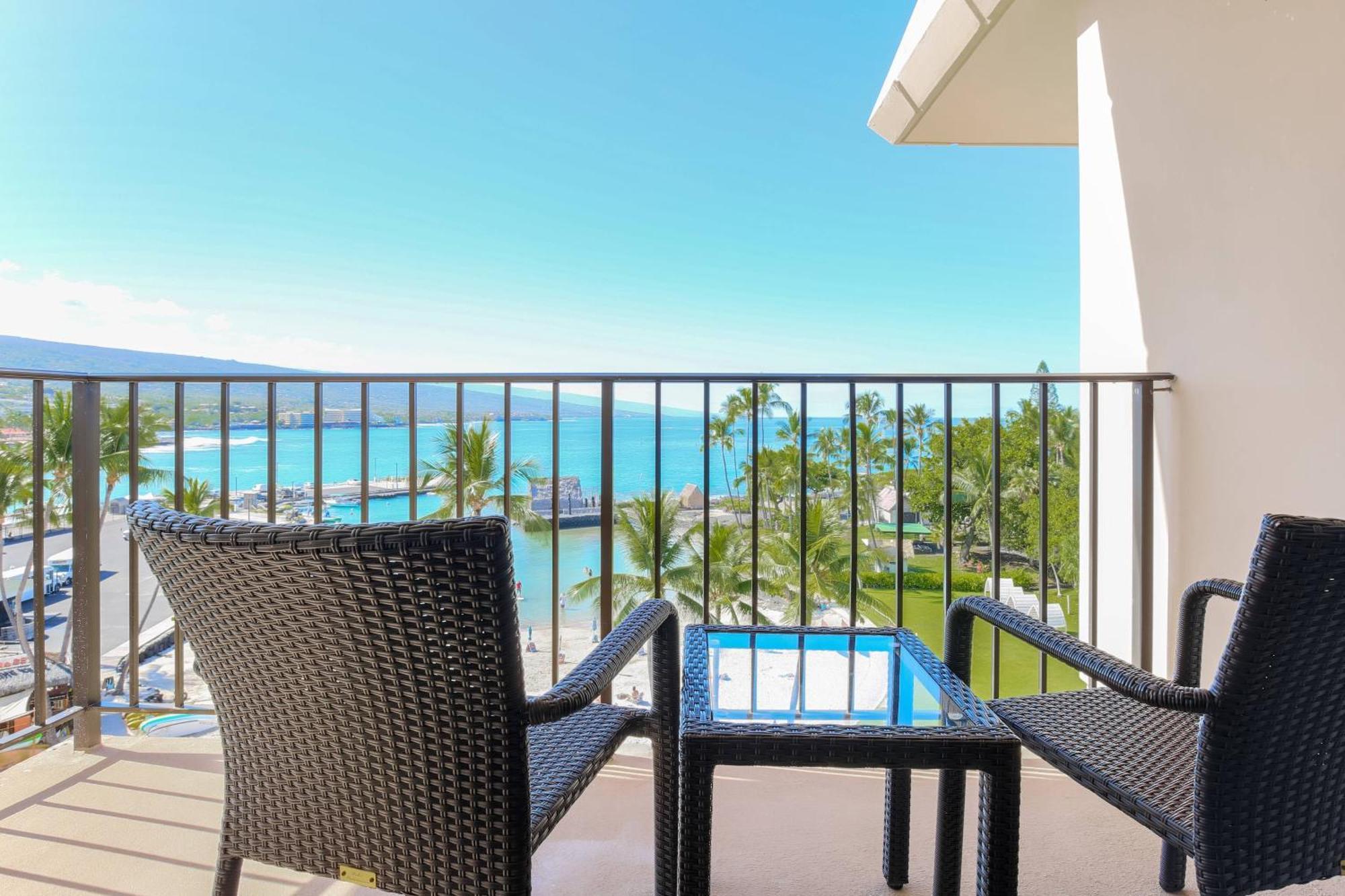 Courtyard By Marriott King Kamehameha's Kona Hotel
