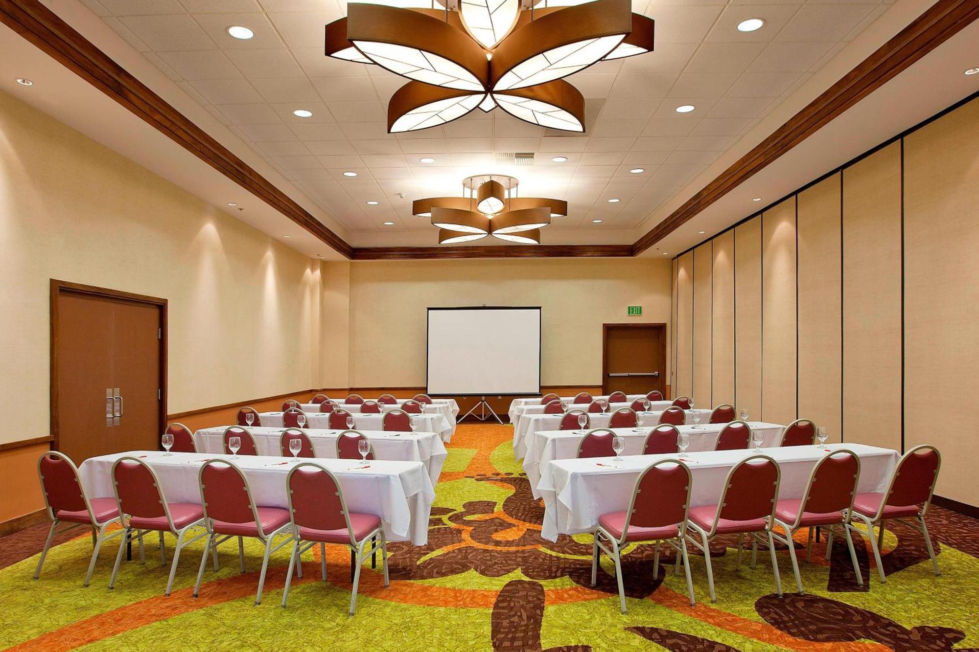 Hotel Courtyard By Marriott King Kamehameha's Kona 3*